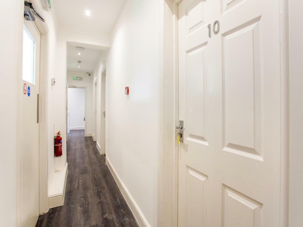 The Broadway Hotel - London Heathrow Southall Extérieur photo